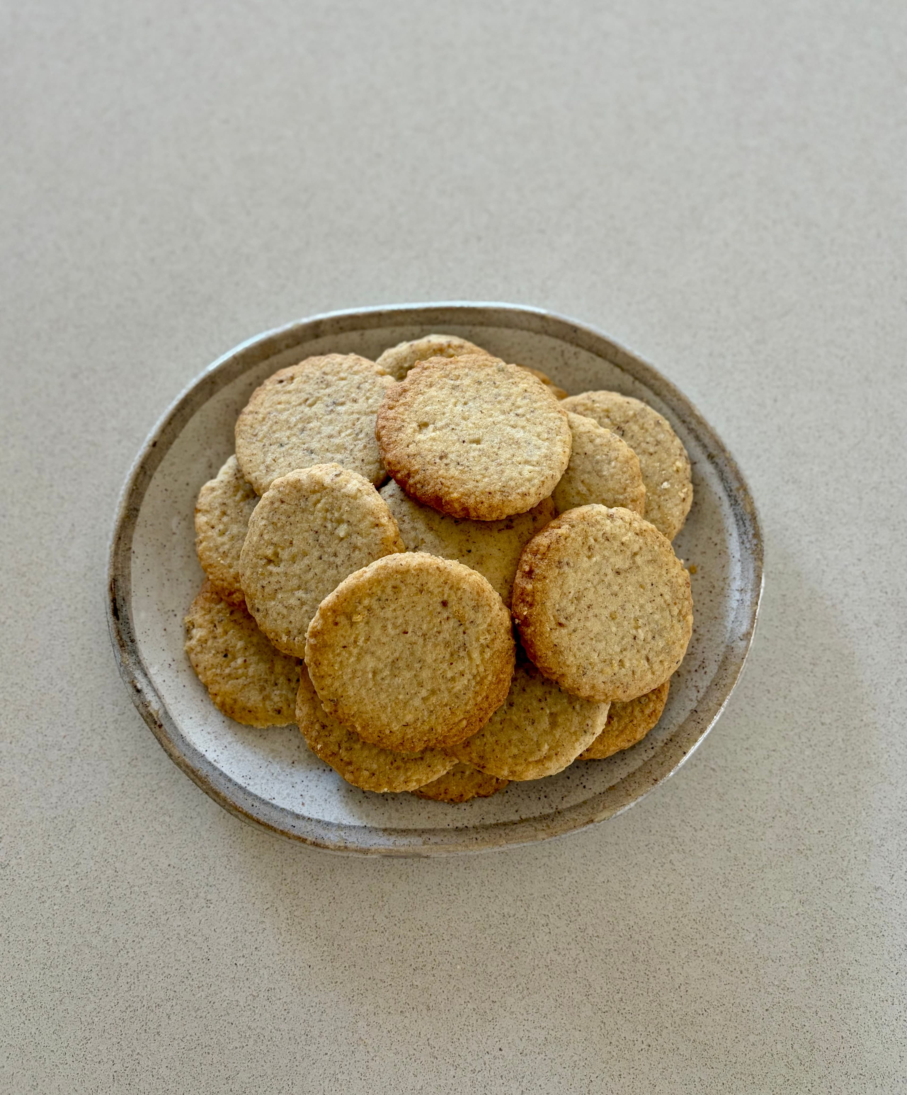 Cooled biscuit discs